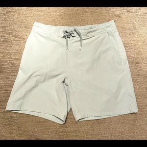 Men’s Ten Thousand Foundation Short No Liner 7” Inseam Light Grey Large